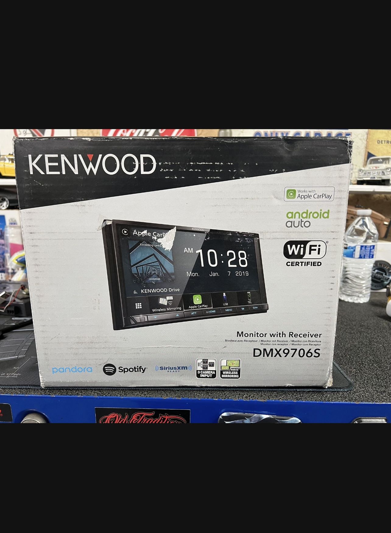 Kenwood DMX 9706S in excellent condition Wireless Car, Apple Play