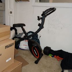 Light Weight Foldable Cycling  Machine 