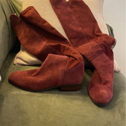 LADIES LUCKY BRAND TALL BURGUNDY SUEDE BOOTS