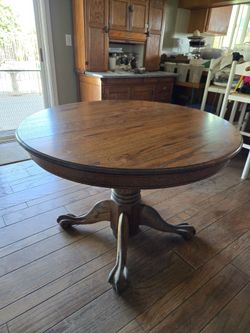Hardwood Oak dining room table