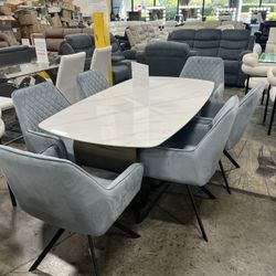 Modern Stylish Sintered Stone Dining Table with 6 Chairs