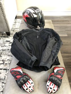Women’s motorcycle helmet, jacket, & gloves