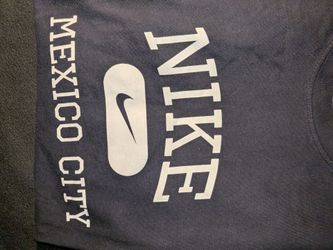 Nike size large Mexico City embroidered sleeve