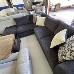 Sectional By Lane