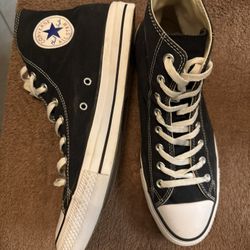 Converse Size 9 1/2  