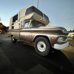 ‘61 Chevy C20 Pick Up