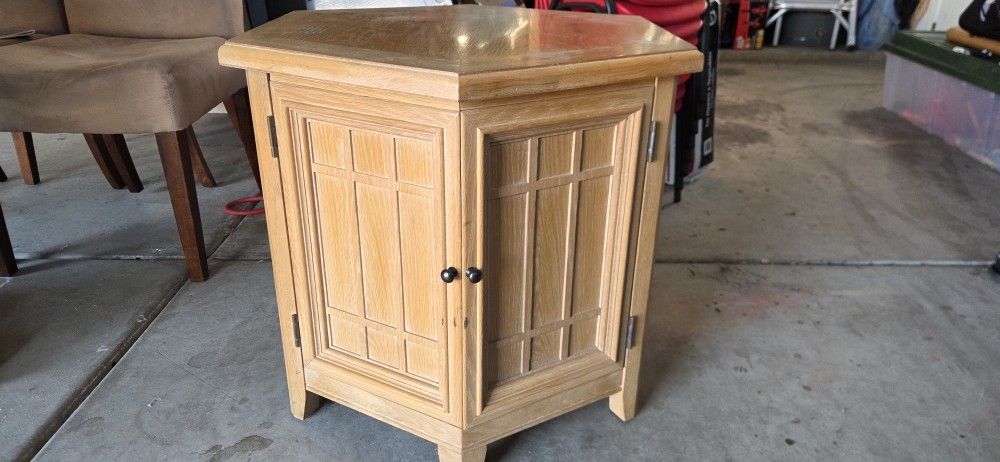 Light Wood Corner Cabinet / End Table