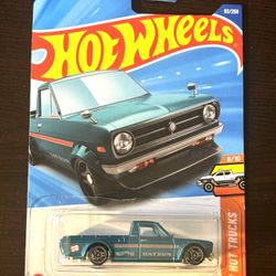 Hot Wheels 1975 Datsun Sunny Truck (B120)