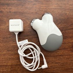 Nuface Mini Microcurrent Toner