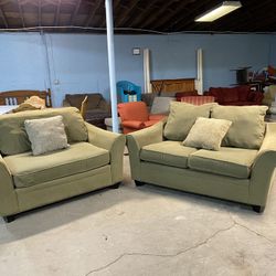 Very Comfy & Clean Sofa with Large Chair (delivery available, read details) 