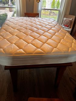 Airstream  Flying Cloud Queen Mattress 60” x75”.