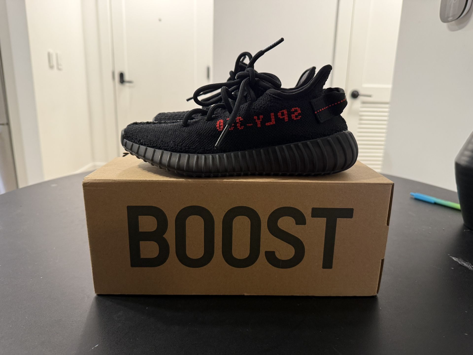 Yeezy Boost 350 V2 US Men 4