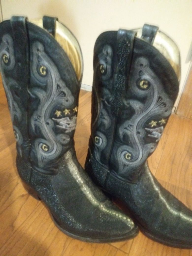 El general 2025 1901 boots