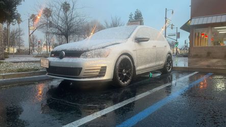 2016 Volkswagen Golf GTI