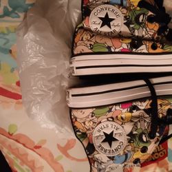 Converse Chuck Taylor All Star Hi Looney Tunes Sneaker