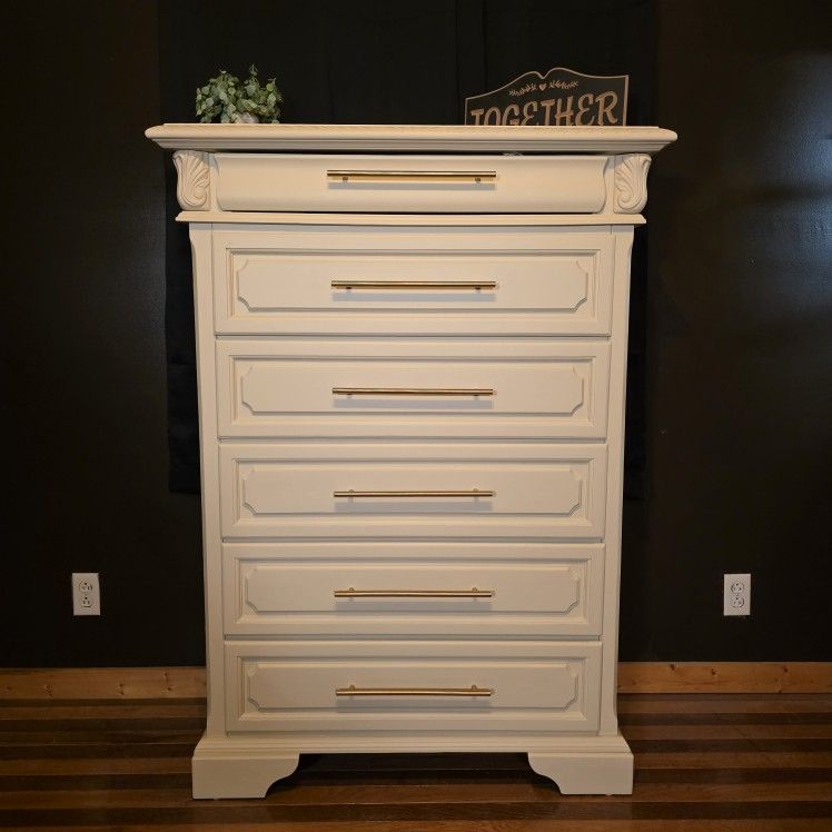 Solid Wood 6 Drawer Dresser