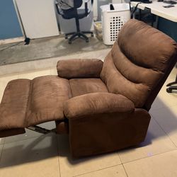  Brown Single Recliner 