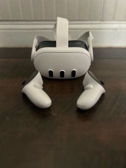 Meta Quest 3 VR Headset with Controllers