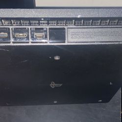 PS4 Slim 