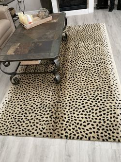 Rugs 4 Different Sizes Leopard Print Area Rugs All Hand Made From India (1)5x8 , (2) 5x3 , (1) 4x3 All 4 Rugs For $50.00 Or Best Offer