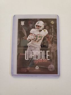 Jaylen Waddle Luminance Rookie Card 213