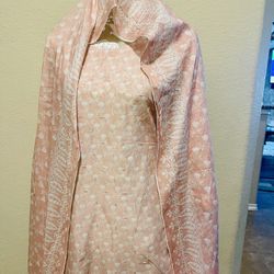 Medium Size Three Pieces Dress (Indian/Pakistani)