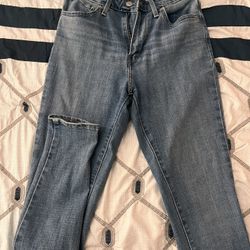 Cute Levi Skinny Jeans Size W27