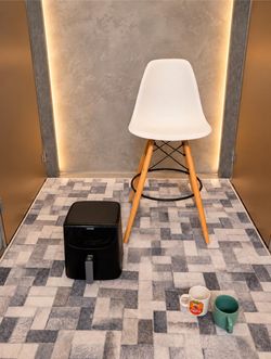 COSORI Air fryer, chair and rug combo