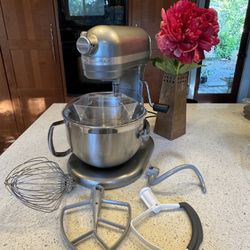 KitchenAid Stand Mixer 6qt