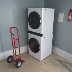 1 Level 2Bd Available soon w/ Washer & Dryer on Site  $1600