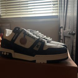 Lv Trainers Brand New 