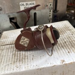 Shakespeare 2081 Fishing Reel 
