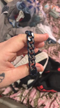 Blue chain link bracelet