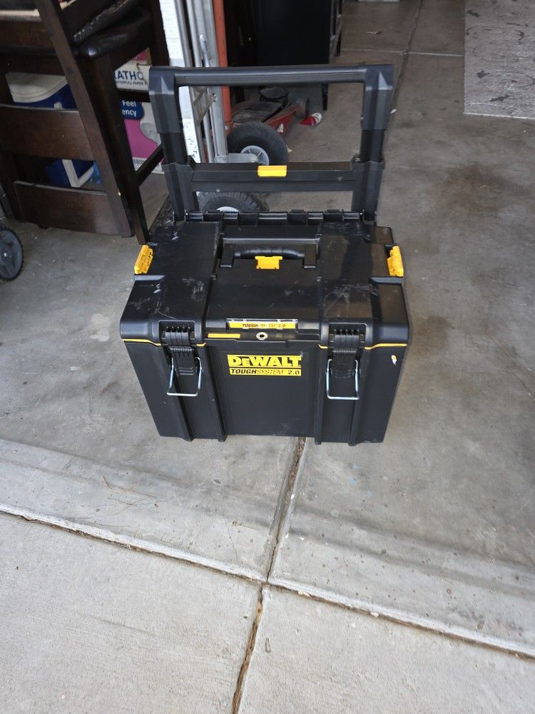 Dewalt Tool Box With Whees
