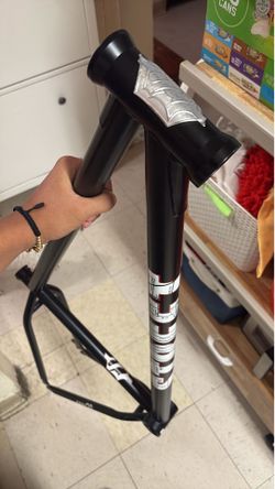 Scarface street co frame