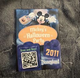 Mickey’s Halloween Party 2011- Disneyland Promotional Button