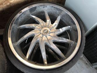 Universal 5 lug 24s with almost new tires, I only have 3 rims $600