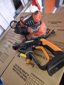 WORX Hydro Shot and Black & Decker sander Bundle