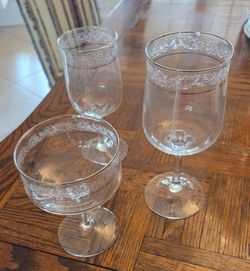 Exquisite LENNOX Moonspun Crystal glasses