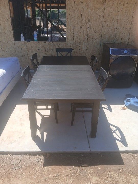 Dinning Room Table Has Table Extensions Underneath To Make 4' Longer 0nly 5 Chairs But Overall Fairly Decent Shape Asking 50$