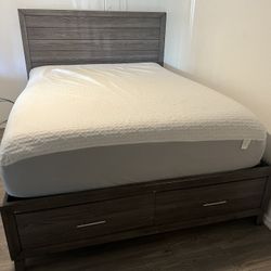 Queen Full Bedroom Set For Sale