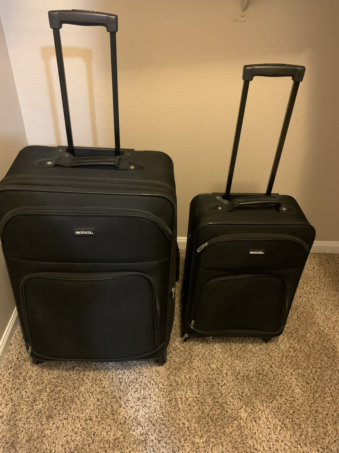 2-Piece Luggage Set