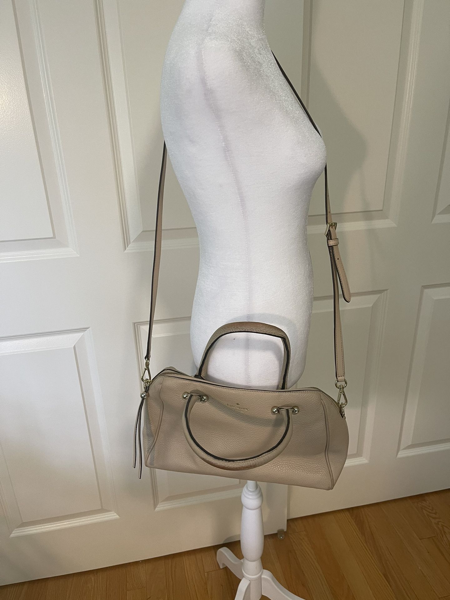 Kate Spade New York Charles Street Cream Leather Crossbody Brantley Bag Purse