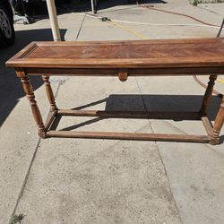 Buffet/ Entry Table