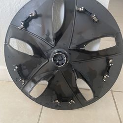 Description Tesla Hub cap. 19" only one. Located in west Kendall 33194