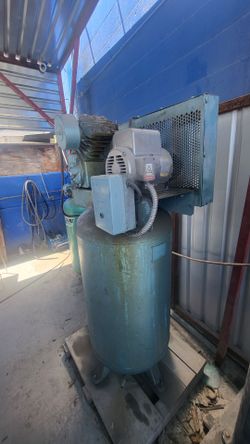 Air compressor