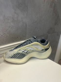 Adidas Yeezy 700 V3 Sneaker
