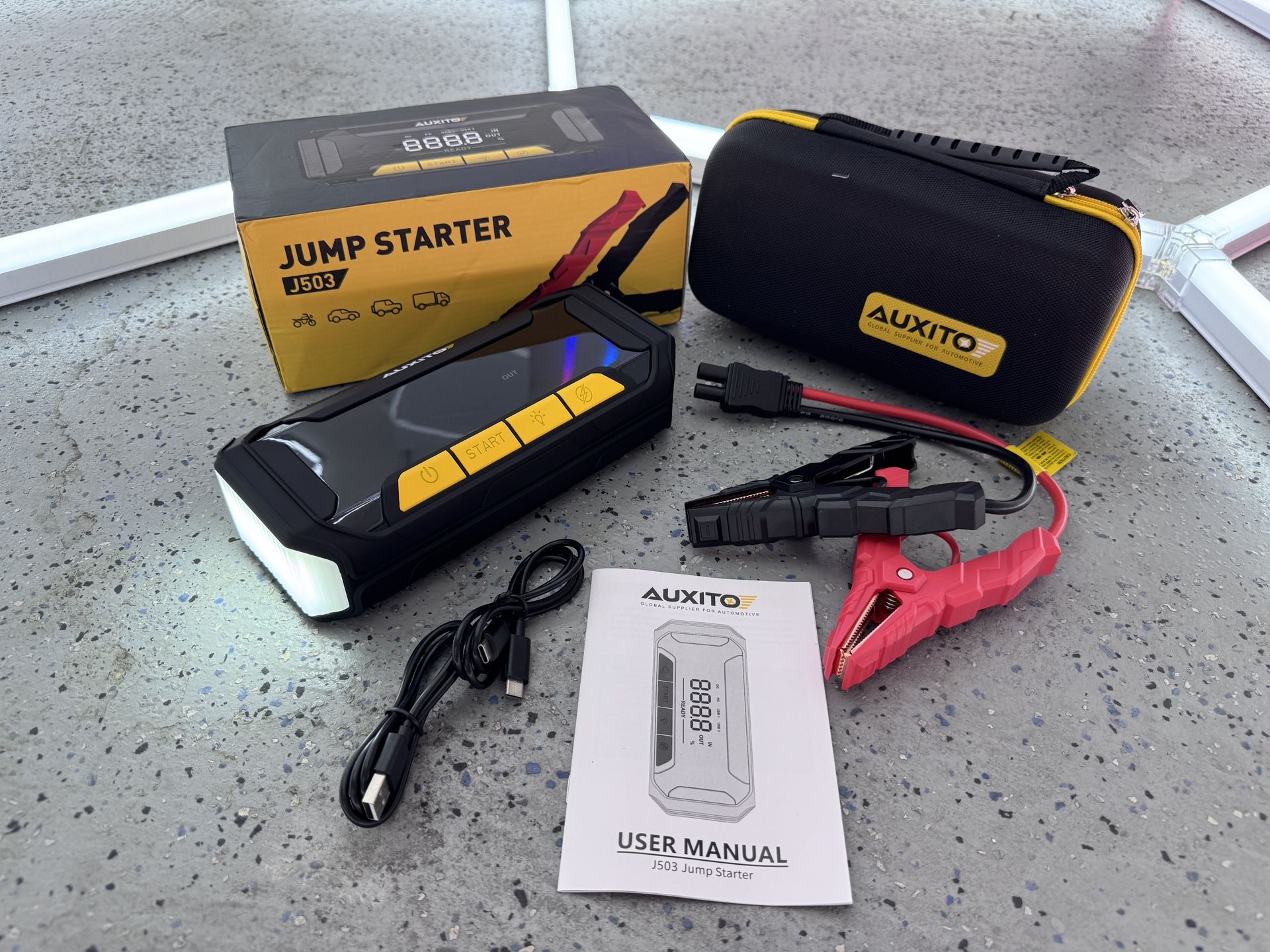 Brand New AUXITO 8000A Car Battery Jump Starter Boost Force Start Function Jump Box 60W Fast Charging 160W DC Output Portable Jump Starter for 12V Veh