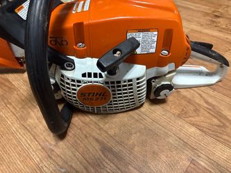 Stihl MS 271 Farm Boss Gasoline Chainsaw (PO1022775)