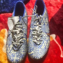 NIKE SOCCER CLEATS
